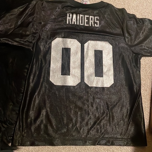 Raiders 00 - Picture 3 of 4